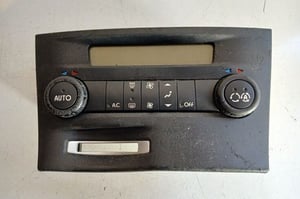 RENAULT LAGUNA II LIFT PANEL NAWIEWU I KLIMATYZACJI 8200575240