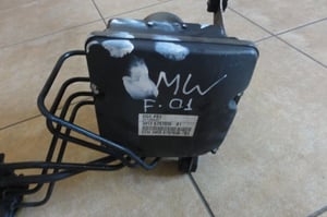 BMW F01 POMPA ABS 6797036 6797038