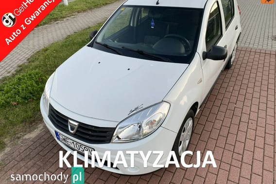 Dacia Sandero Hatchback 2011