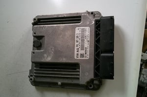 SKODA OCTAVIA III 2,0TDI KOMPUTER STEROWNIK SILNIKA 04L907309D