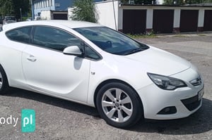 Opel Astra Coupe 2012