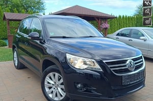 Volkswagen Tiguan SUV 2011