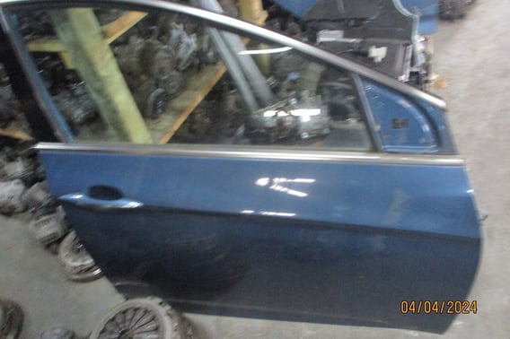 HYUNDAI I40 KOMBI DRZWI PRZÓD/TYŁ PRAWE YU6