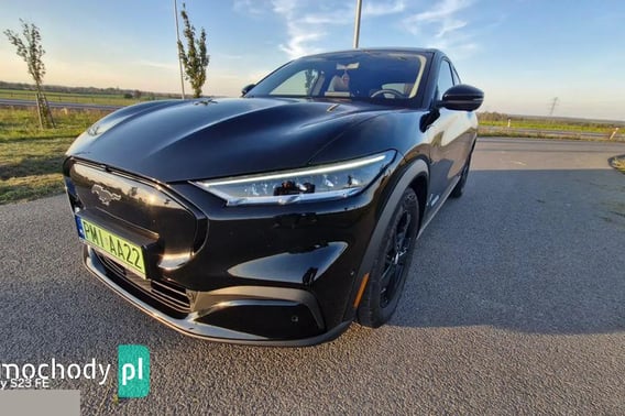 Ford Mustang Mach-E SUV 2022
