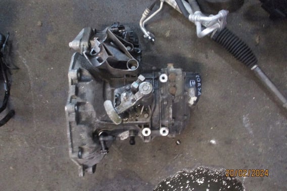 OPEL CORSA E 1,4 B14XER SKRZYNIA BIEGÓW B7DS374