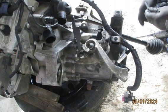 VW POLO 6R 1,2 SKRZYNIA BIEGÓW LNR
