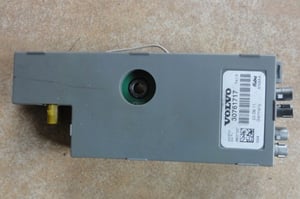 VOLVO XC60 WZMACNIACZ ANTENOWY 30761717