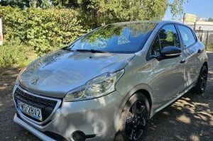 Peugeot 208 Hatchback 2013