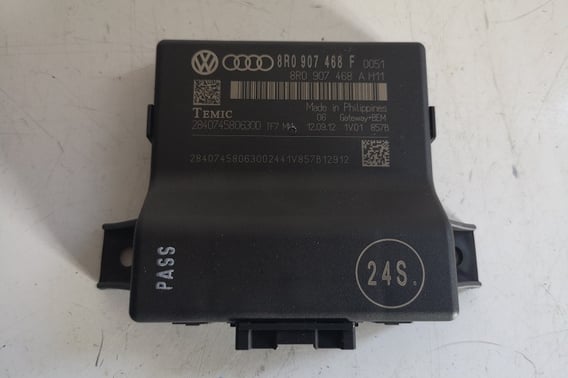 AUDI A4 B8 LIFT MODUŁ GATEWAY 8R0907468F