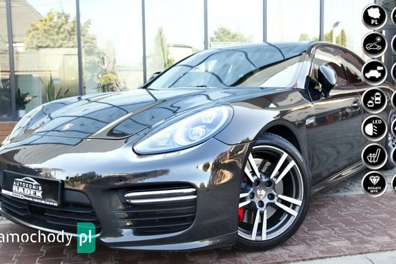 Porsche Panamera Sedan 2012