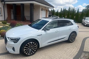 Audi e-tron SUV 2020