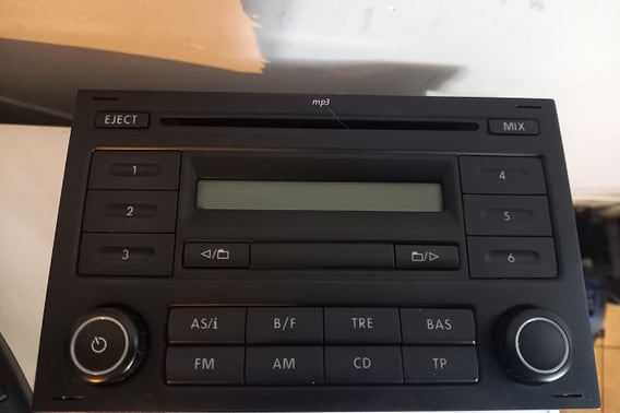 VW POLO 9N RADIO FABRYCZNE 6Q0035152F