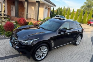 Infiniti FX SUV 2012