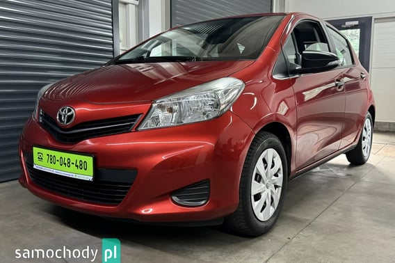 Toyota Yaris SUV 2012