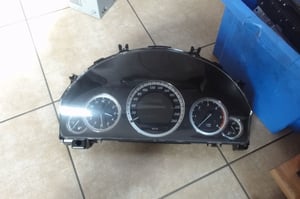 MERCEDES W212 LICZNIK ZEGAR A2129004104