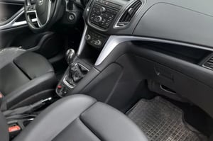 Opel Zafira Minivan 2012