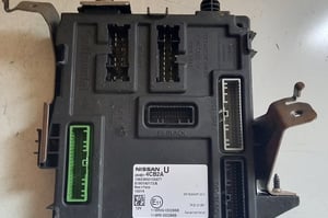 NISSAN QASHQAI J11 MODUŁ BSI 284B14CB2A