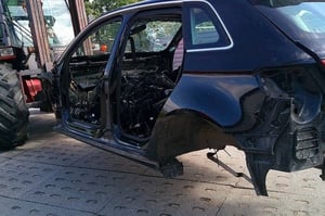 AUDI A3 S3 8V HB BŁOTNIK ĆWIARTKA TYŁ/PRZÓD LEWA LY8T