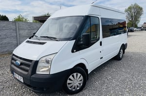 Ford Transit Minivan 2010