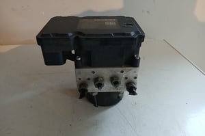 VOLVO XC60 I LIFT POMPA ABS 31329139