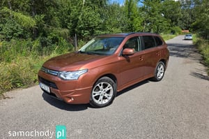 Mitsubishi Outlander SUV 2013