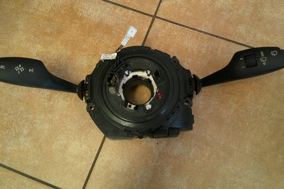 BMW F20 PRZEŁĄCZNIK ZESPOLONY TAŚMA LZ9351147-01