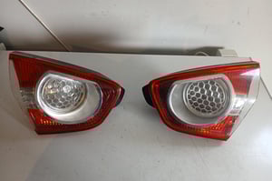 FORD KUGA MK1 LIFT LAMPA W KLAPĘ PRAWA 8V41-13A602-AD