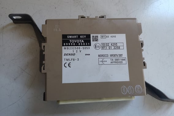 TOYOTA AVENSIS T27 MODUŁ SMART KEY 89990-05031