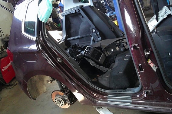 VW GOLF VII SPORTSVAN BŁOTNIK ĆWIARTKA TYŁ/PRZÓD PRAWA LA3K
