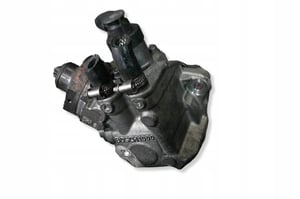 BMW 5 F10 F11 2,0D POMPA WYSOKIEGO CIŚNIENIA 7810696