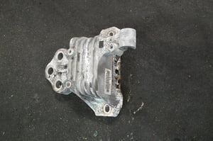 JEEP CHEROKEE KL 2,2CRD PODUSZKA ŁAPA SILNIKA/SKRZYNI P68102283AG