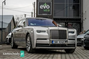 Rolls-Royce Phantom Sedan 2021