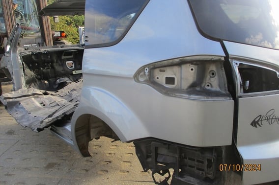 FORD S-MAX MK1 LIFT BŁOTNIK TYŁ PRAWY/LEWY H8