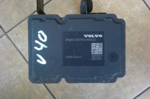 VOLVO V40 POMPA ABS 28561140313