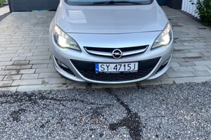 Opel Astra Kombi 2012