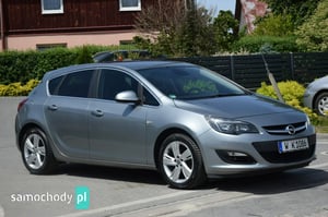 Opel Astra Hatchback 2014