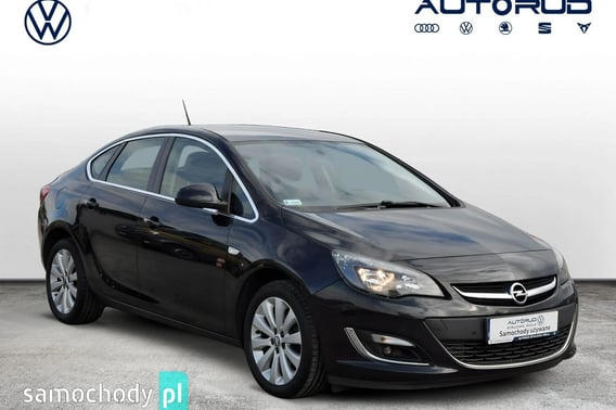Opel Astra Sedan 2015