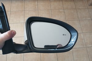 OPEL INSIGNIA B LUSTERKO PRAWE 18 PIN BLIS KAMERA Z509 EUROPA 39165289U