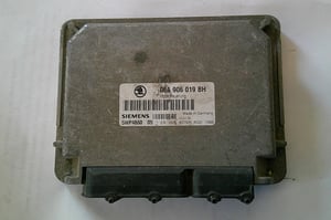 SKODA OCTAVIA I 1,6 STEROWNIK SILNIKA 06A906019BH