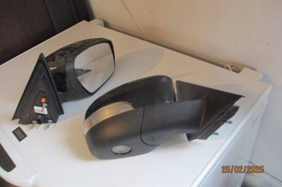 FORD S-MAX MK2 GALAXY MK4 LUSTERKO PRAWE 13PIN EM2B17682DF