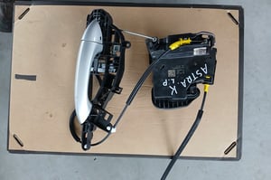 OPEL ASTRA K ZAMEK DRZWI LEWYCH 13533588