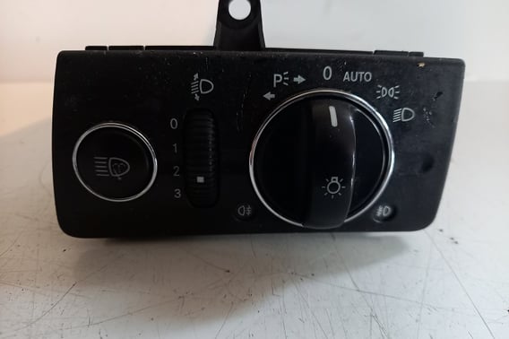 MERCEDES W211 WŁĄCZNIK ŚWIATEŁ 2115450504