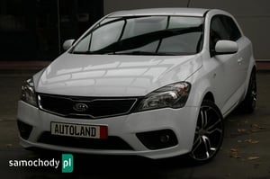 Kia ProCeed Hatchback 2011