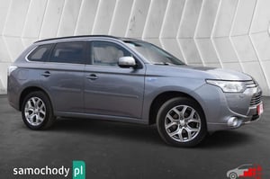 Mitsubishi Outlander SUV 2014