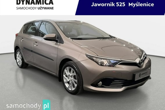 Toyota Auris Hatchback 2015