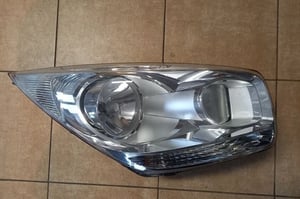 KIA VENGA LAMPA PRZÓD PRAWA EUROPA 92102-1P000