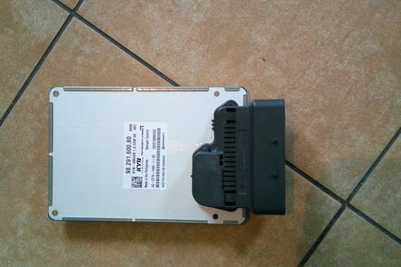 CITROEN DS7 MODUŁ STEROWNIK ZAWIESZENIA 9829160080