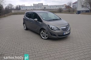 Opel Meriva Hatchback 2011