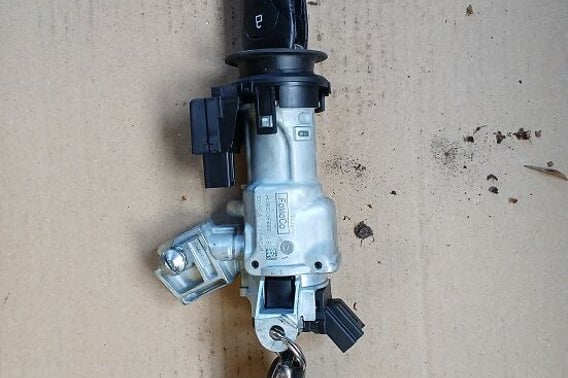 FORD FIESTA MK8 STACYJKA DWA KLUCZYKI KOMPLET H1BC-3F880-AB