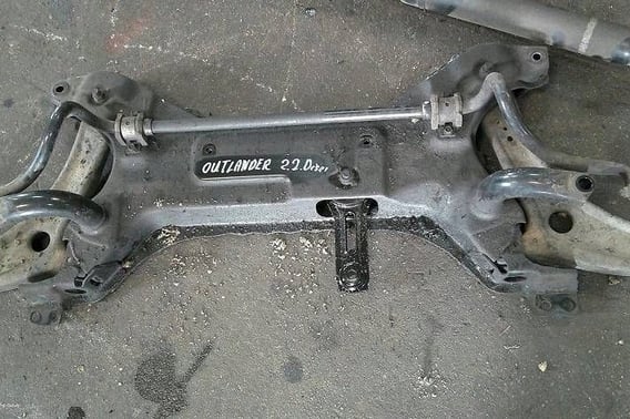 MITSUBISHI OUTLANDER III 2,2 DI-D WÓZEK SANKI PRZÓD